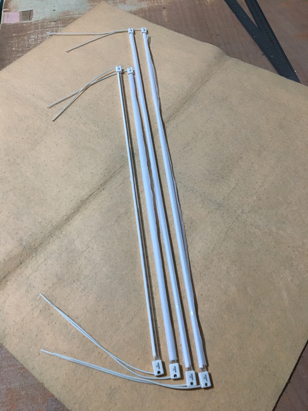 quartze heating tube a 2500W halogen lamp